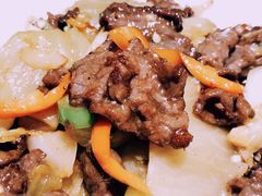 酸菜苦瓜炒牛肉-粤·向群饭店(龙津东路总店)