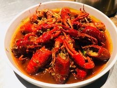 -龙巢盱眙龙虾·牛蛙·烧烤宵夜(八卦岭店)