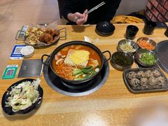 -源味屋韩式火锅&炸鸡(鼎城当代商城店)