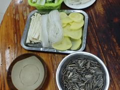 -苗侗地道红酸.酸汤鱼·酸汤牛肉