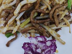 菊花芯炒牛柳-锦粤宫·精致粤菜(深圳北站店)