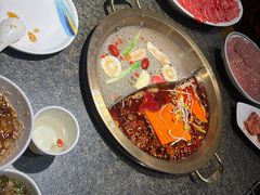 -小天鹅火锅·一线江景洪鼎旗舰店(洪崖洞店)