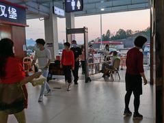 -阳山北服务区-停车场