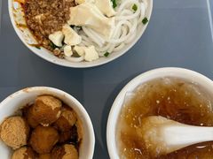 -辣辣小吃豆花米线(大观篆新农贸市场店)