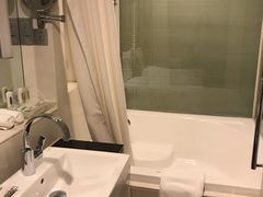 -上海浦东假日酒店
