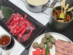 手切鲜牛肉-红鼎豆捞·非遗鲍皇汤火锅(宝丰路店)