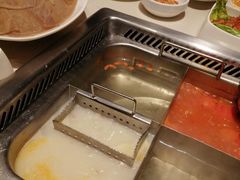 -海底捞火锅鲜切牛肉主题店(长寿路店)