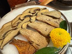 -芸山季·云南野生菌火锅(人民广场来福士店)