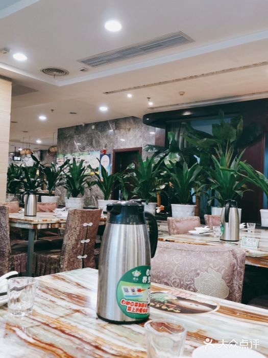 椿记烧鹅(叠彩店)大堂图片