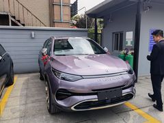 -上海星瀚奔驰4S店(红柳路店)