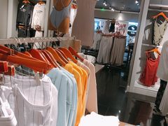 -Abercrombie&Fitch(德基广场店)