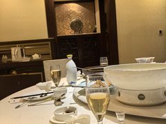 -顺峰海鲜酒楼(省府店)