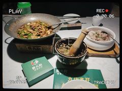 -费大厨辣椒炒肉(黄兴中心广场店)