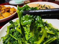 -芦茨金富饭庄·25年老字号·专做稻草鸡