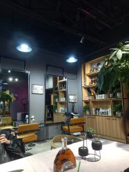 -MOVAN  HAIR莫凡匠人发型屋