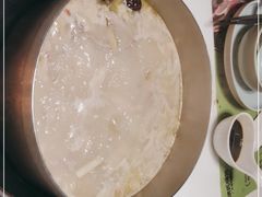 -洪氏嗨捞·猪肚鸡火锅(阳光天地店)
