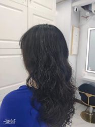 -镁连社·美联社