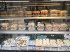 面包甜点陈列柜-五芳齋(云南南路店)
