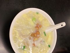 荔湾艇仔粥-伍湛记 · 广州老字号(龙津中路店)