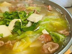 肥肠豆腐锅仔-宝光熏肉鞋底火烧(新街口店)