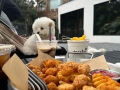 -J Create城市露营咖啡·简餐·宠物(上海动物园店)