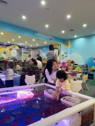 -孩子王(郑州恵济万达店)