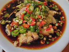 何氏凉拌鸡-天回镇何氏豆腐(总店)