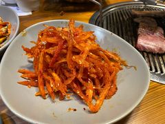 -草家酱蟹炭火烤肉店(珲春南路一店)