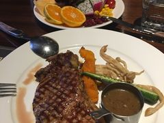 -食间牛排(湖西路店)