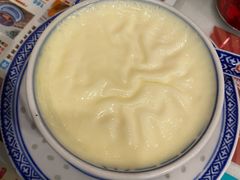 招牌双皮奶任意配-广信牛奶甜品世家(台东店)