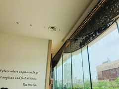 靠窗位-Tims天好咖啡(河西万象城店)