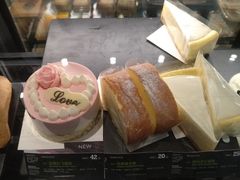 花舞纷飞蛋糕-星巴克(上海汇锦里店)