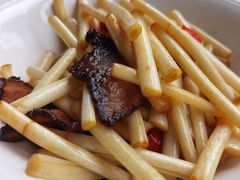 酱肉炒花生苗-野蔓果·山野菜(西湖景区·龙井茶田店)