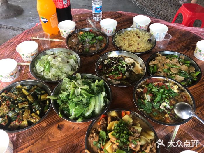 松山湖南湖湾露营营地图片