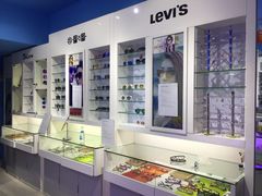 -提一眼镜·蔡司·依视路(小寨店)