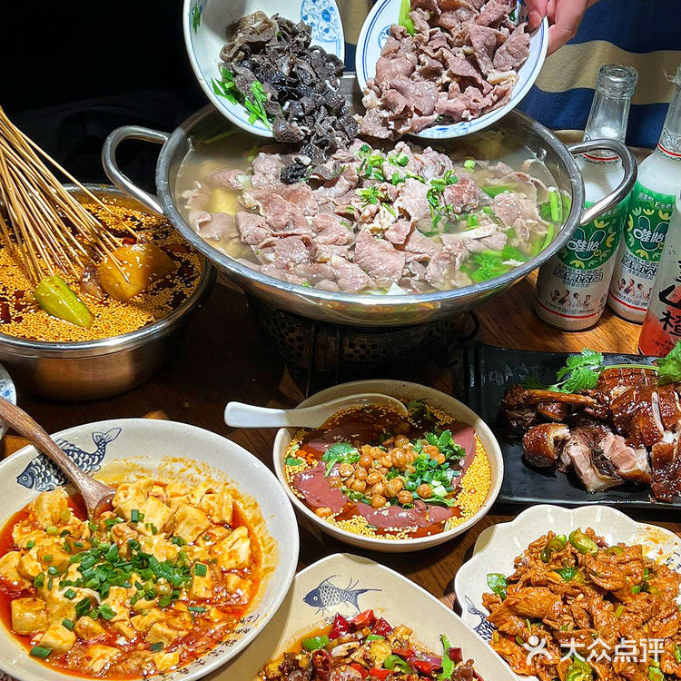 为了这碗招牌血旺‼️想天天去它家吃跷脚牛肉