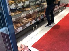 面包甜点陈列柜-上海哈尔滨食品厂(淮海中路店)