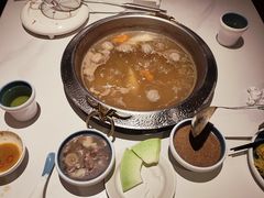 -左庭右院鲜牛肉火锅(新梅广场店)