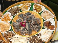 -土连锅·现熬养生汤锅(梁家巷店)