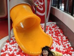 -东方明珠·可口可乐欢乐餐厅