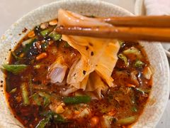 -余庆小吃(小吃一条街店)
