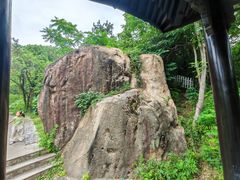 -灵岩山风景区