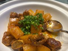马仕年金牌萝卜精牛腩-马仕玖煲·融合菜·酥不腻烤鸭(人大店)