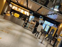 -麦当劳(中山公园龙之梦店)