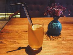 百香果柠檬茶-Carbon莫卡哆·意大利复古集市餐厅(杭州大厦店)