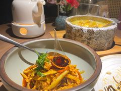 敲糖棒棒鸡-辛香汇·现炒川菜(淮海路百盛店)