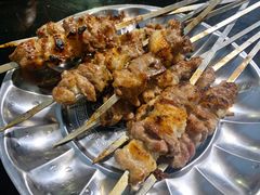 -烤肉小伙烤肉店