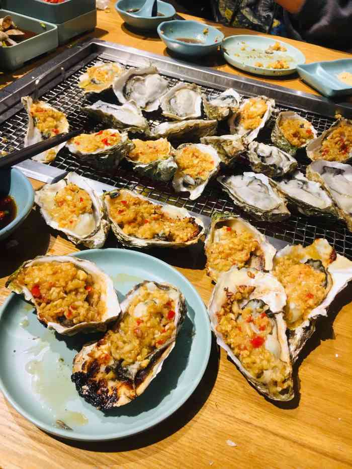 蚝英雄自助烤蚝·烤肉(太原里店)-"新开的海鲜自助,团的196两个人的