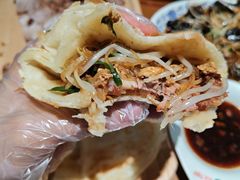 -老天桥酱肉烧饼夹肘子(天桥店)