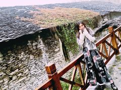 -高荡千年布依古寨旅游景区